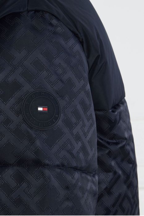 Яке Tommy Hilfiger