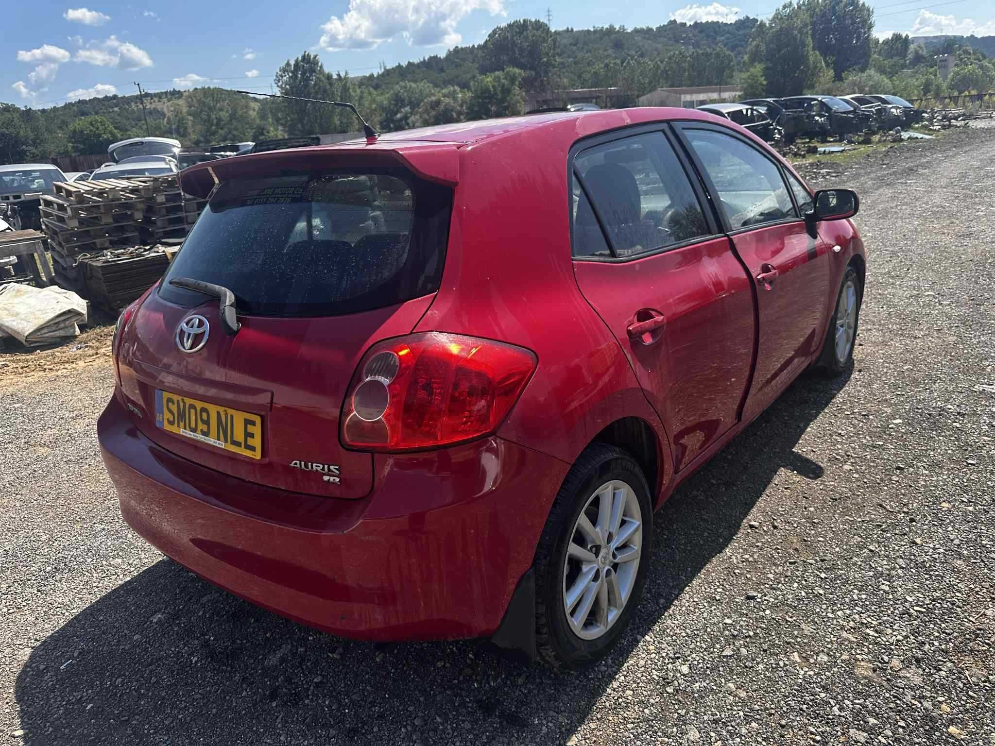 НА  Части Toyota Auris 1.4 D-4D, 90 кс 2006г