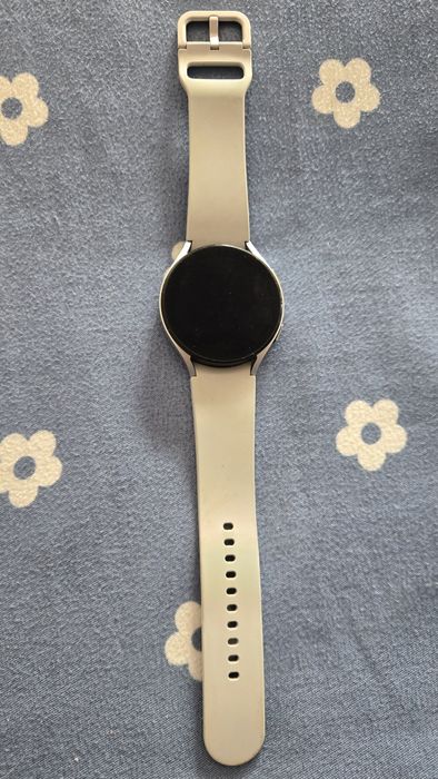 Samsung Galaxy Watch 4 44mm – Perfect funcțional – Cutie + încărcător