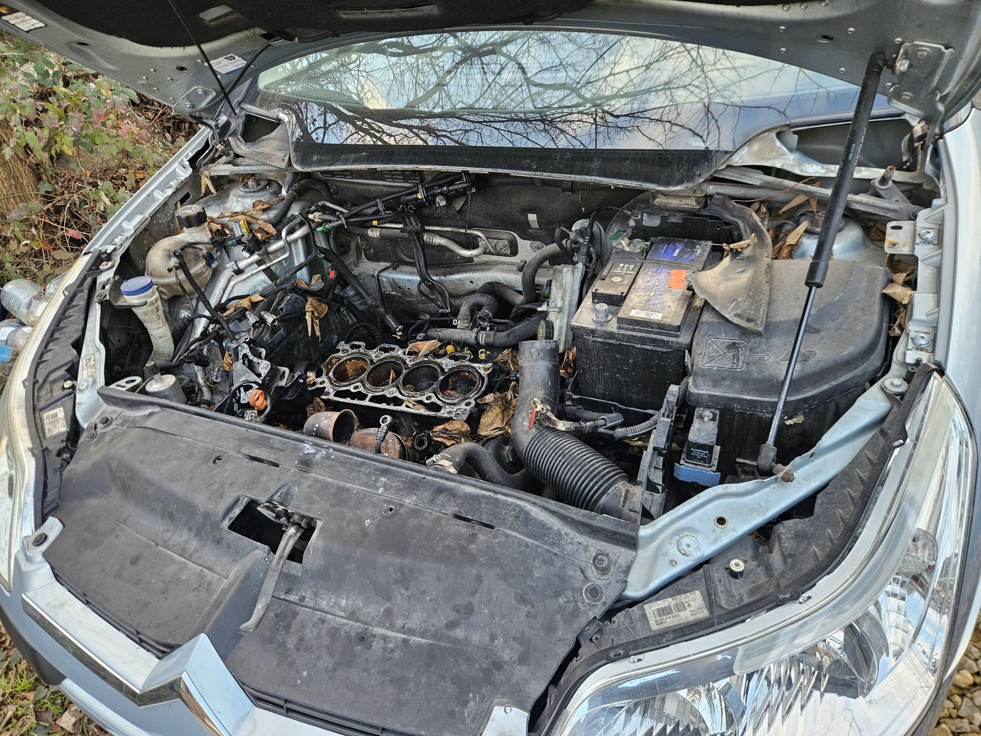 Citroen C4 1.6HDI на части