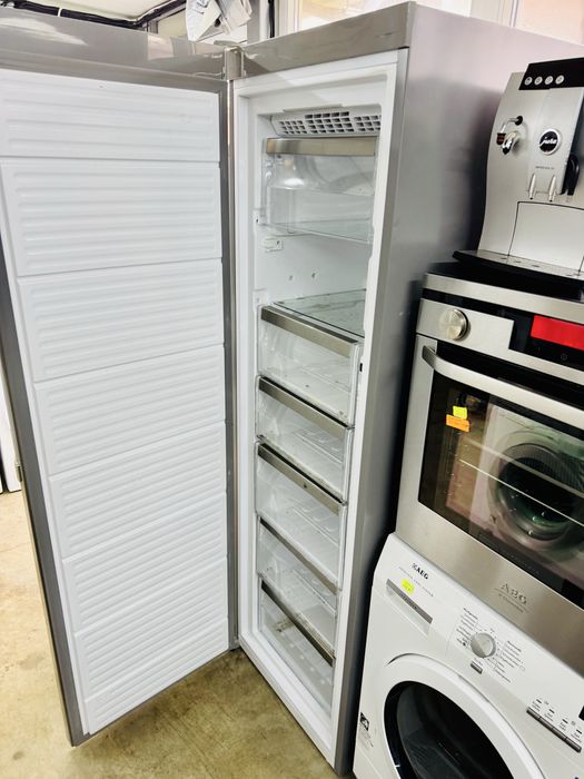 Фризер А++ 290литра Whirpool No frost като Нов Germany Гаранция