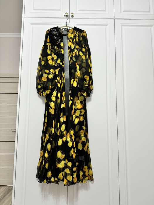 Продам вечернее платье про- во Турция 50-52 размер