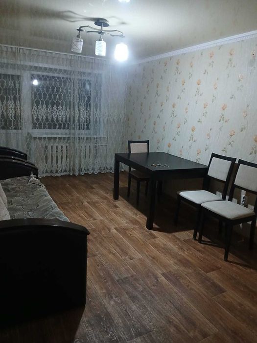 Сдам 3 х комн. кв. в центре на длительное время