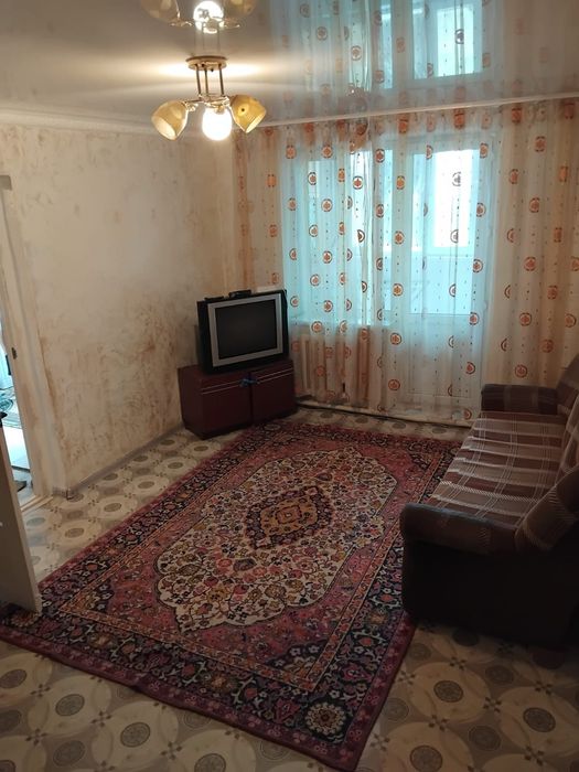 Сдам 2 комнатные квартиру