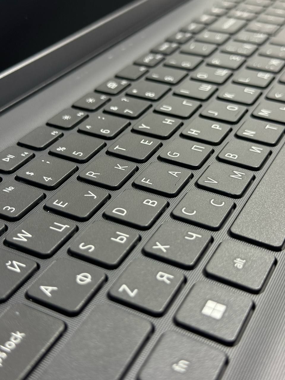 Dell Vostro Yangi