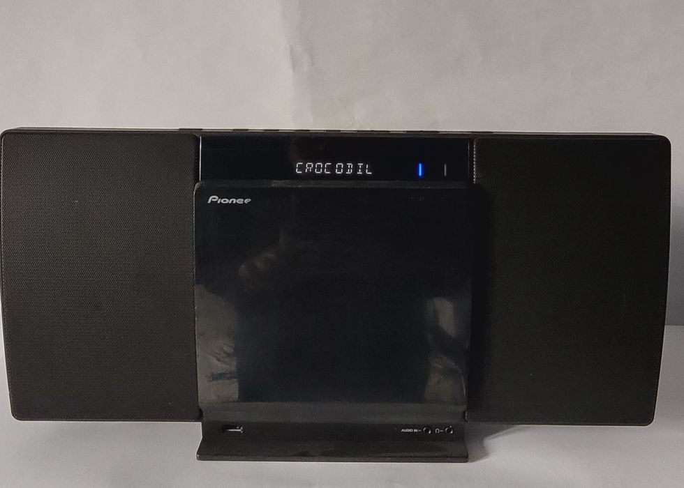 Sistem Pioneer Radio/Bt/Usb/Cd mp3/Aux.