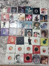 Lot 38 buc. Vinyl Cliff Richard