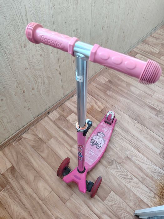 Самокат продам детский