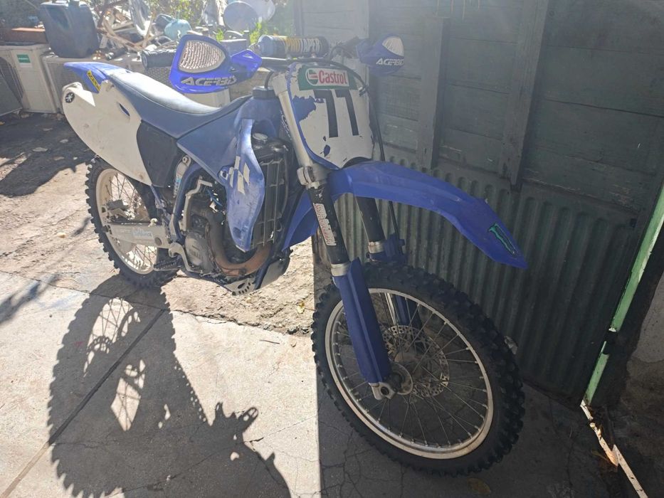 Кросов мотор син