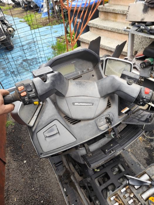 Сузуки Бъргман 650 Suzuki burgman 650