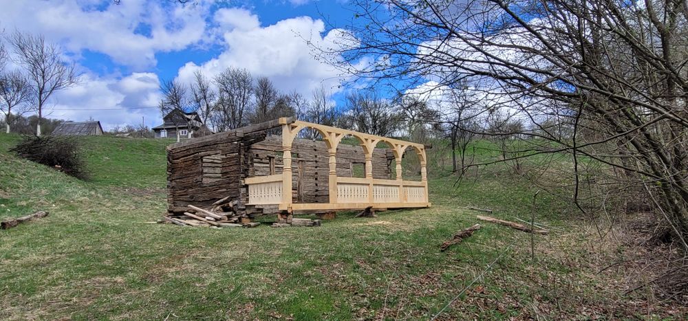 Casa veche  din stejar vechi recuperat