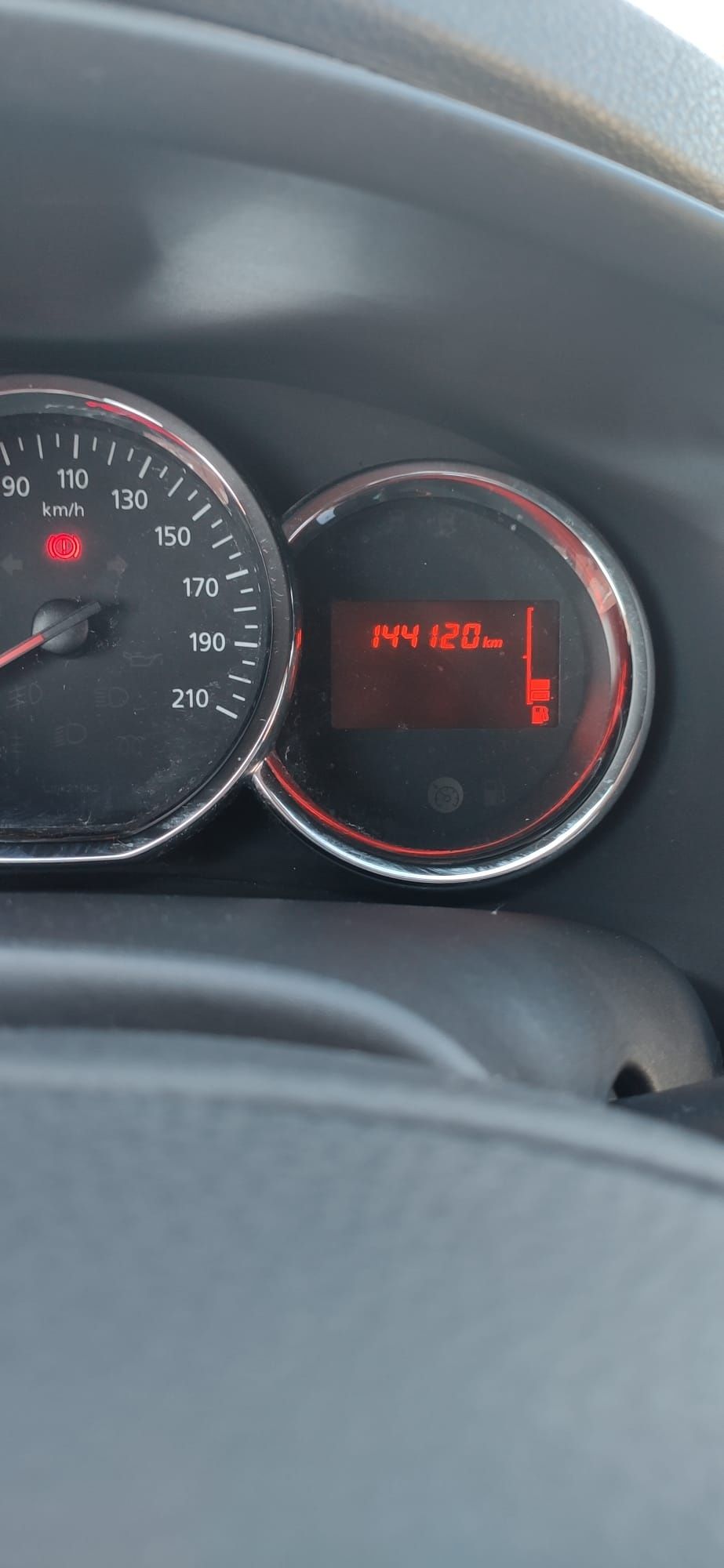 Dacia Logan  benzina+gpl ,km putini