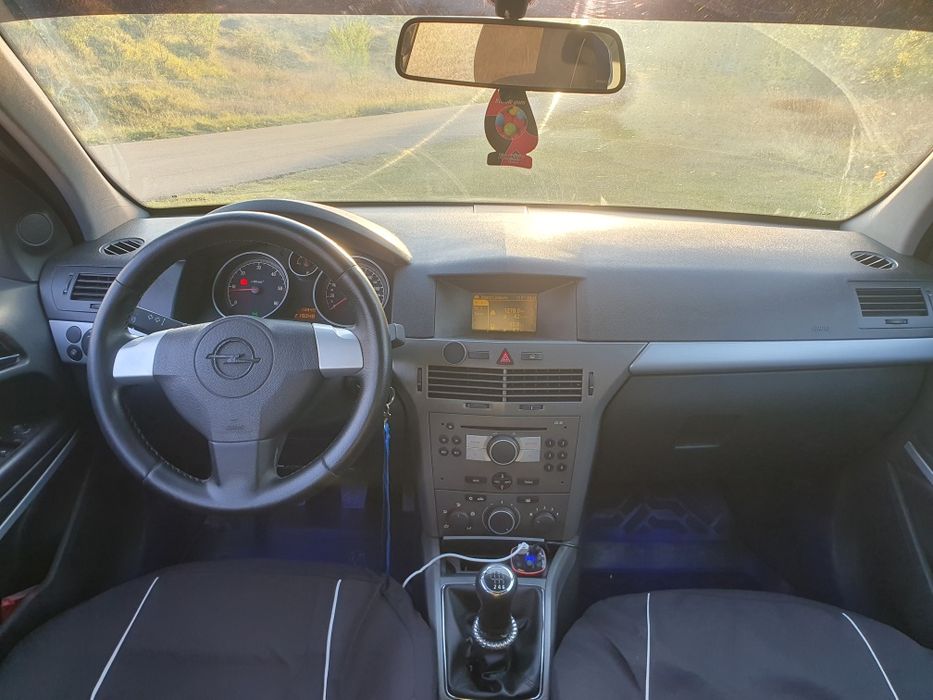 Vând Opel astra h 1.9