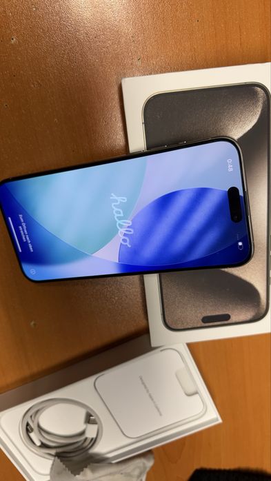 Продавам GSM Iphone 15 Pro Max 256GB