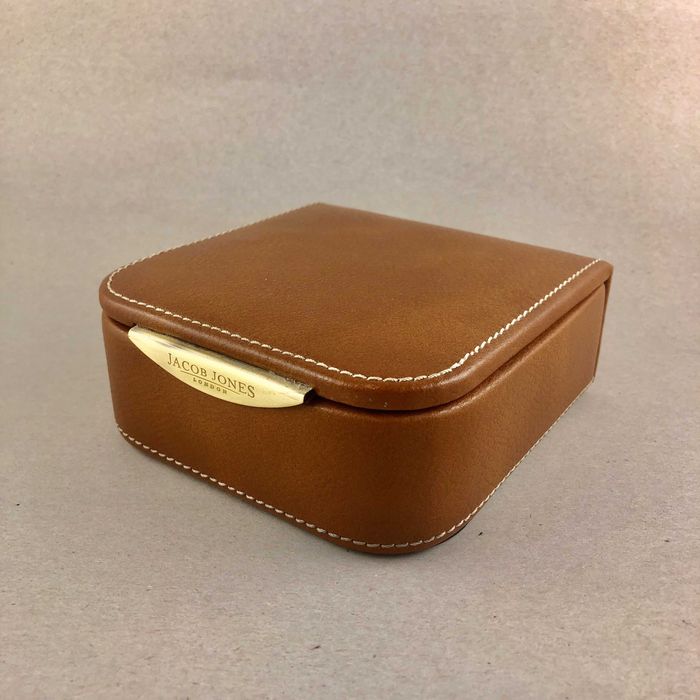 Cutie pt Bijurerii Sau Butoni pt Barbati Masculina Jacob Jones London