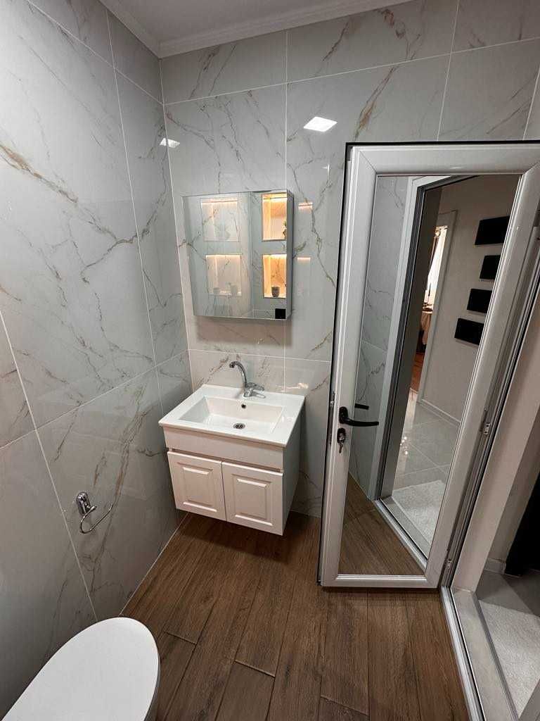 Продава се Двустаен апартамент в Пловдив, Кючук Париж - 65 кв.м за 2039 €/кв.м - Снимка #8