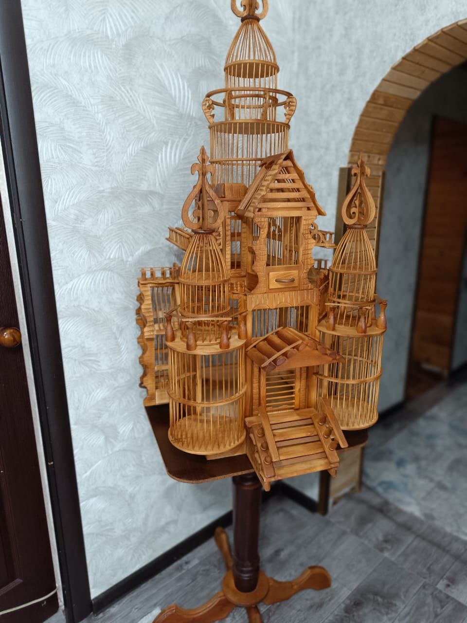 деревянная клетка для птиц