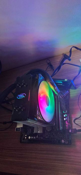 Компект! i3 8100 + 16 gb DDR4 240 gb SSD