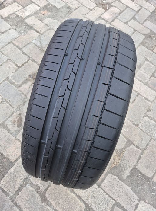 O bucată 265/35 R22 vară - una Continental Pirelli Goodyear Dunlop