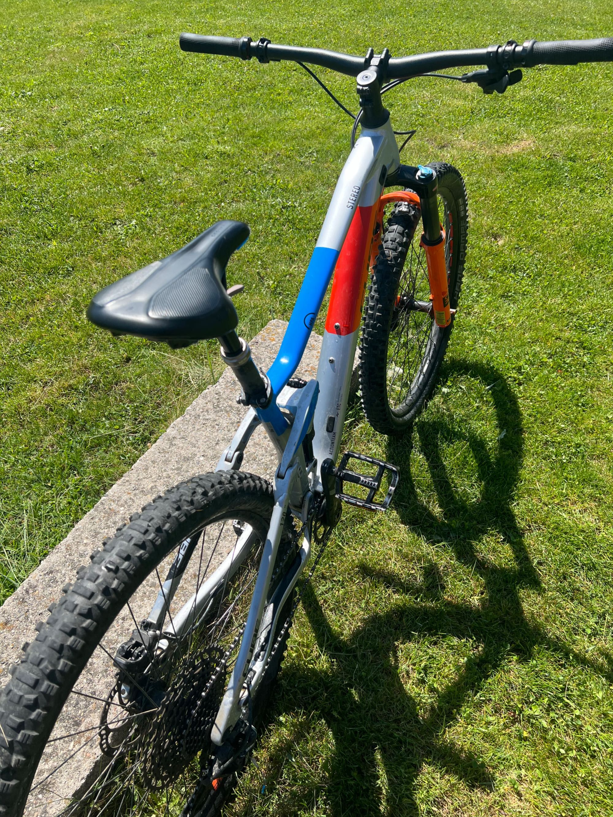 Bicicletă cube stereo 120 hpa full suspension 2021