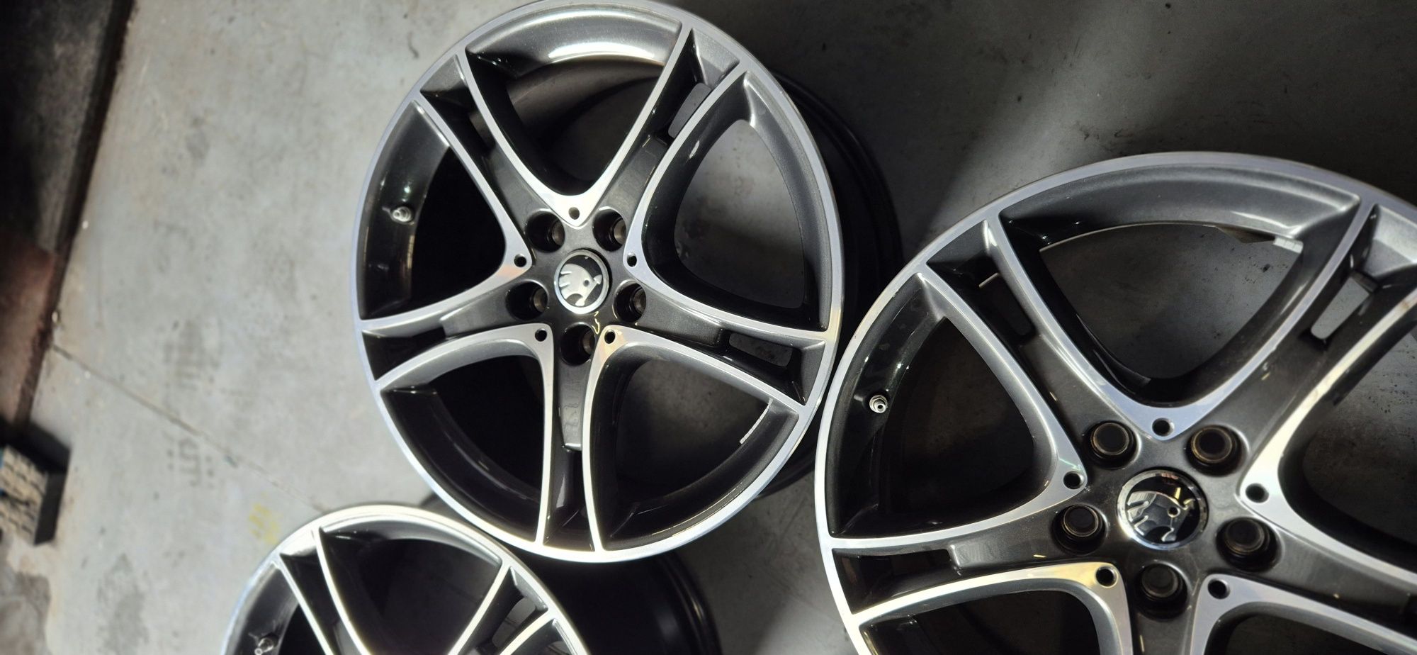 Jante R 18 5x112 Skoda