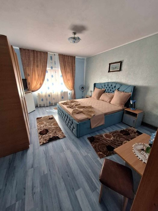 Casa de Crăciun în Băile Herculane – 12 locuri, ciubăr & saună