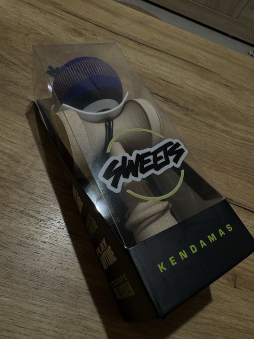 Kendama broken bones sweets navy blue