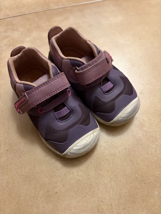 Обувки различни размери