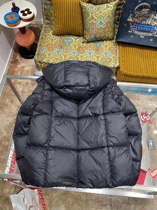 Geacă Moncler Maya