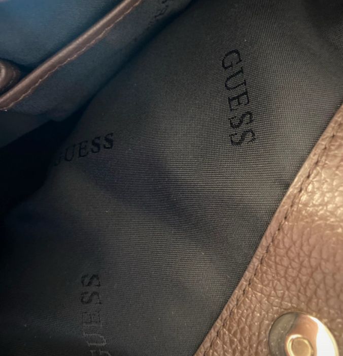 Geanta piele naturala Guess
