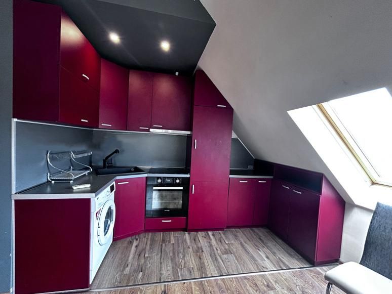 Дава се под наем Двустаен апартамент в София, Карпузица - 75 кв.м за 650 € - Снимка #1