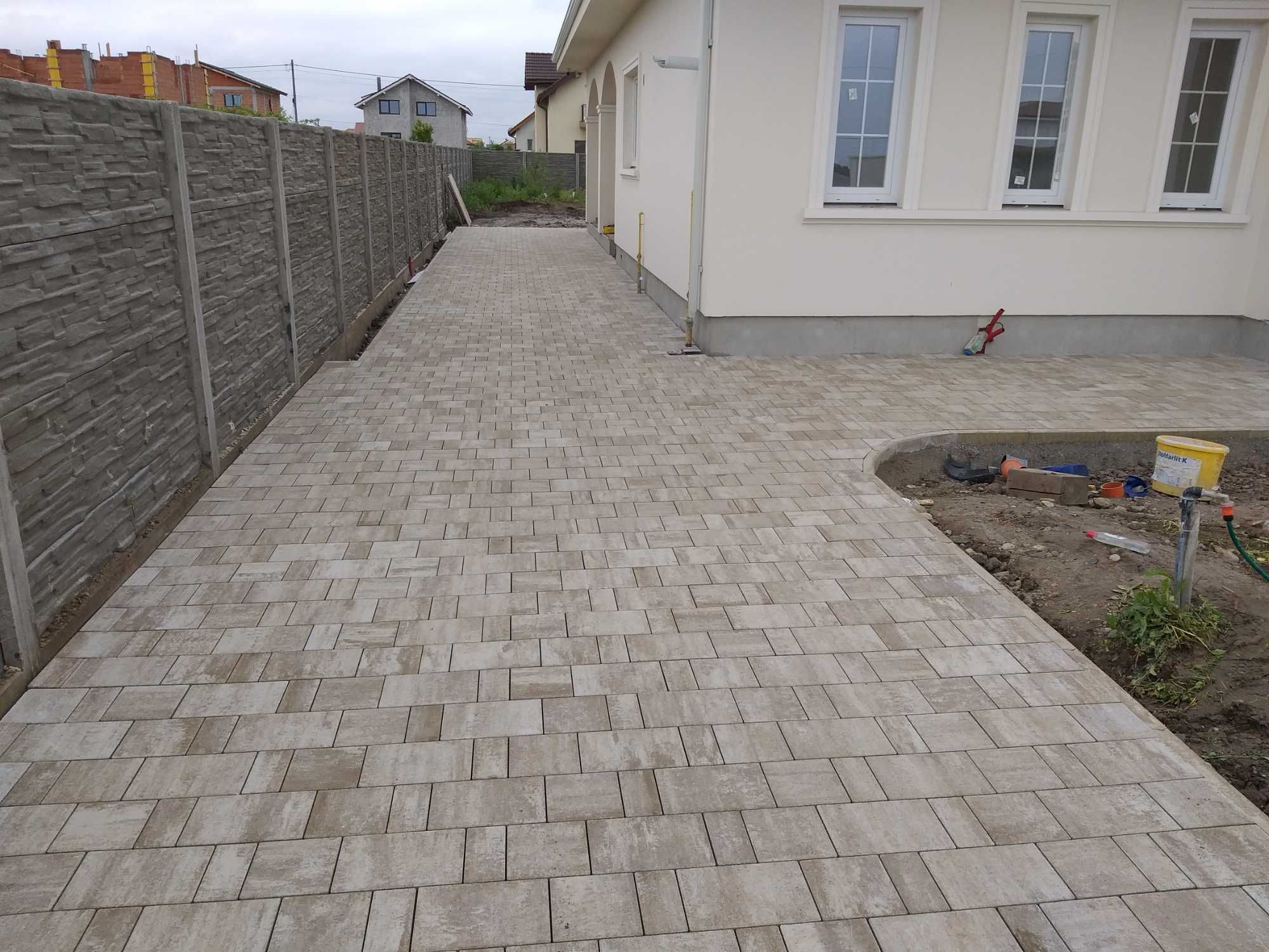 Montam si vindem pavele,rigole,piatra decorativa naturala.