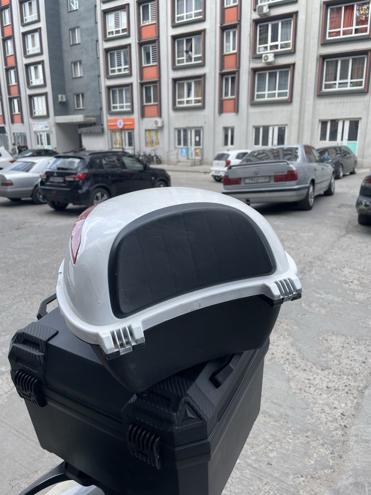 Продам кофр от мопеда