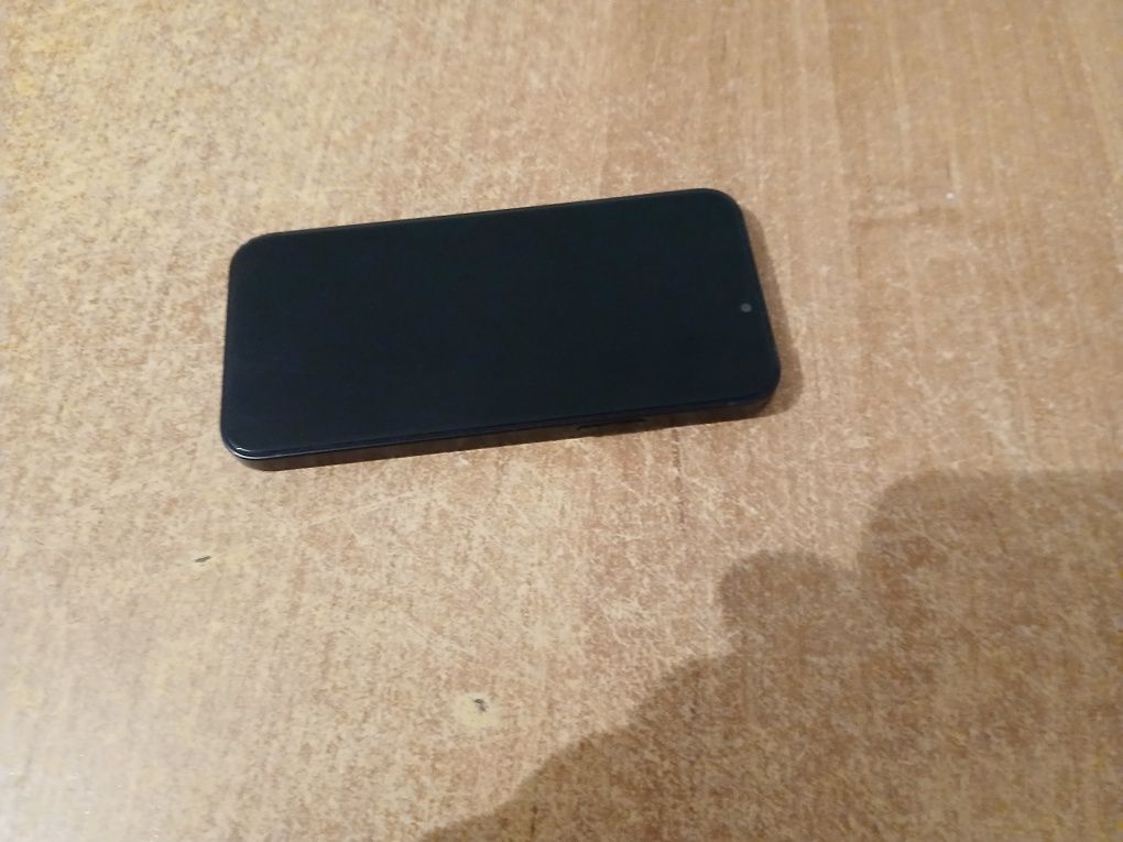 iPhone 12 про оте жаксы жумыс истейд