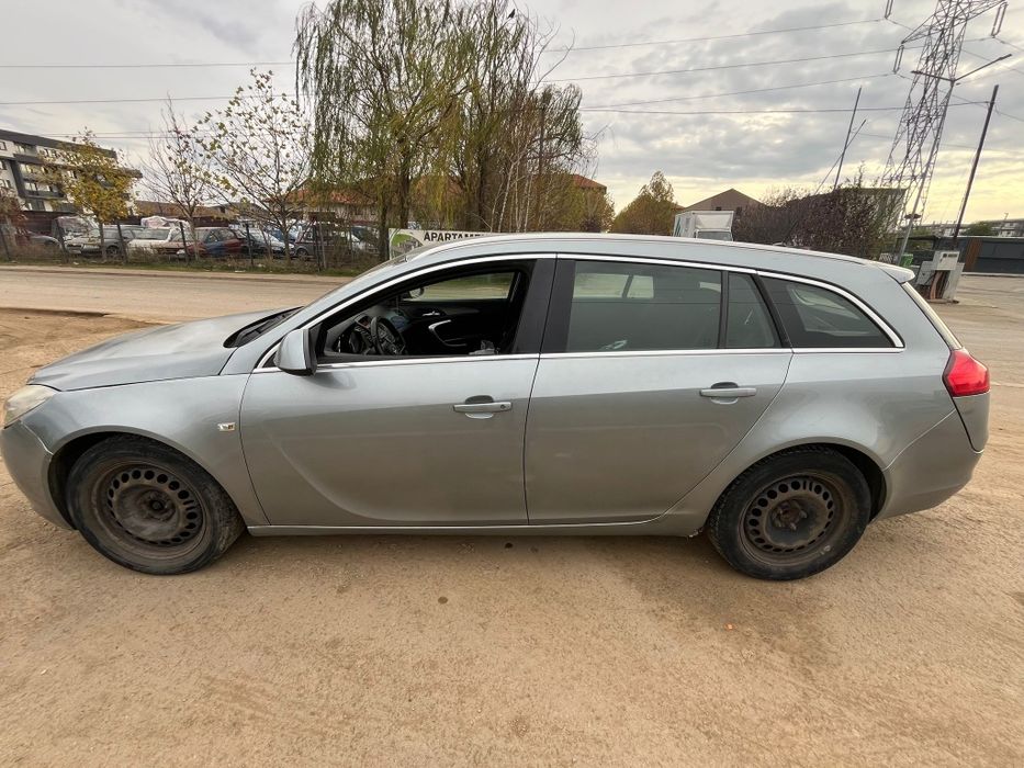 Opel Insignia 2012 – 2.0 Diesel, Automată – 214.062 km – 2200 €