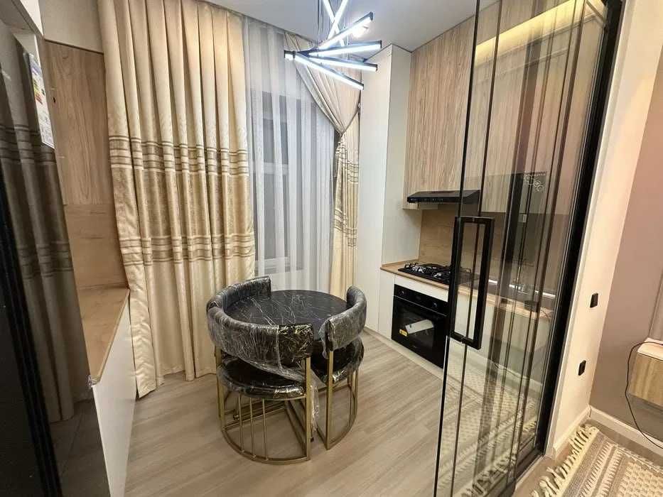 Новостройка 3 ком квартира, Махтумкули, новый ЕВРО ремонт 70м2