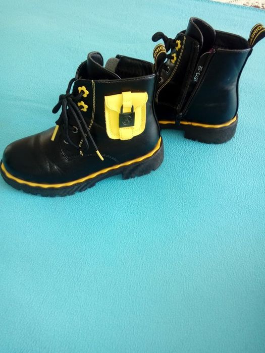 Детские  ботинки