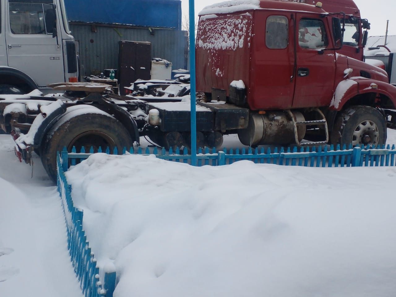 Продам тягач Dongfeng