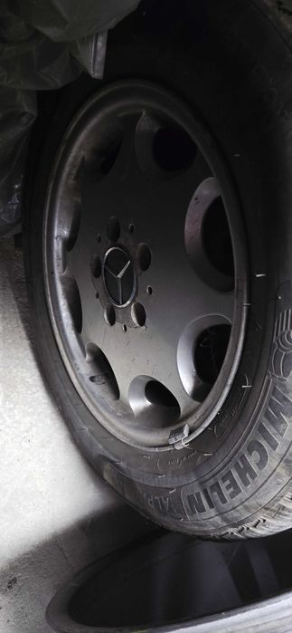 Оригинални джанти 15" със зимни гуми за Мерцедес - 195/65/15