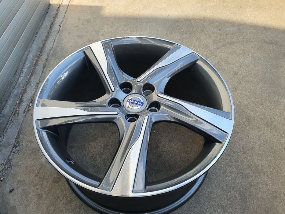 jante originale volvo  pe 18 pt XC 60 sau V40