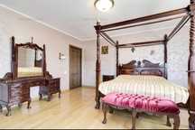 Set dormitor regal mobilier lemn masiv neo clasic sculptat