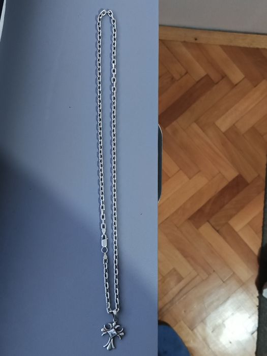 Продавам сребърен синджир 925 ,32гр