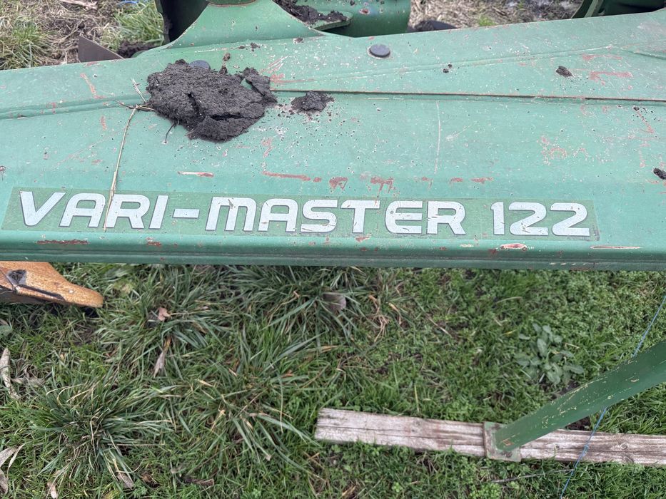 Plug Kuhn Vari Master 122