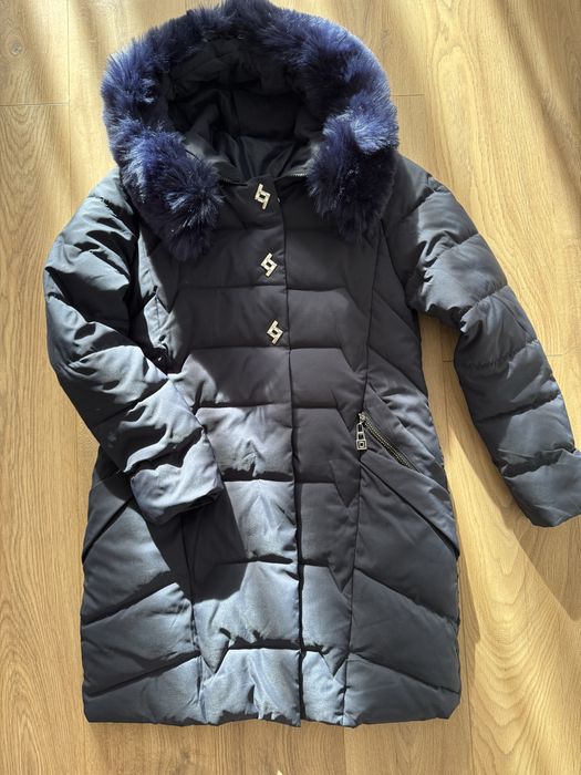 Geaca iarna cu gluga (blana detasabila)