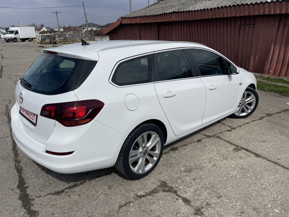 Opel astra j navi clima