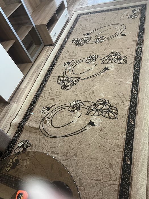 Продам ковер .       .       .