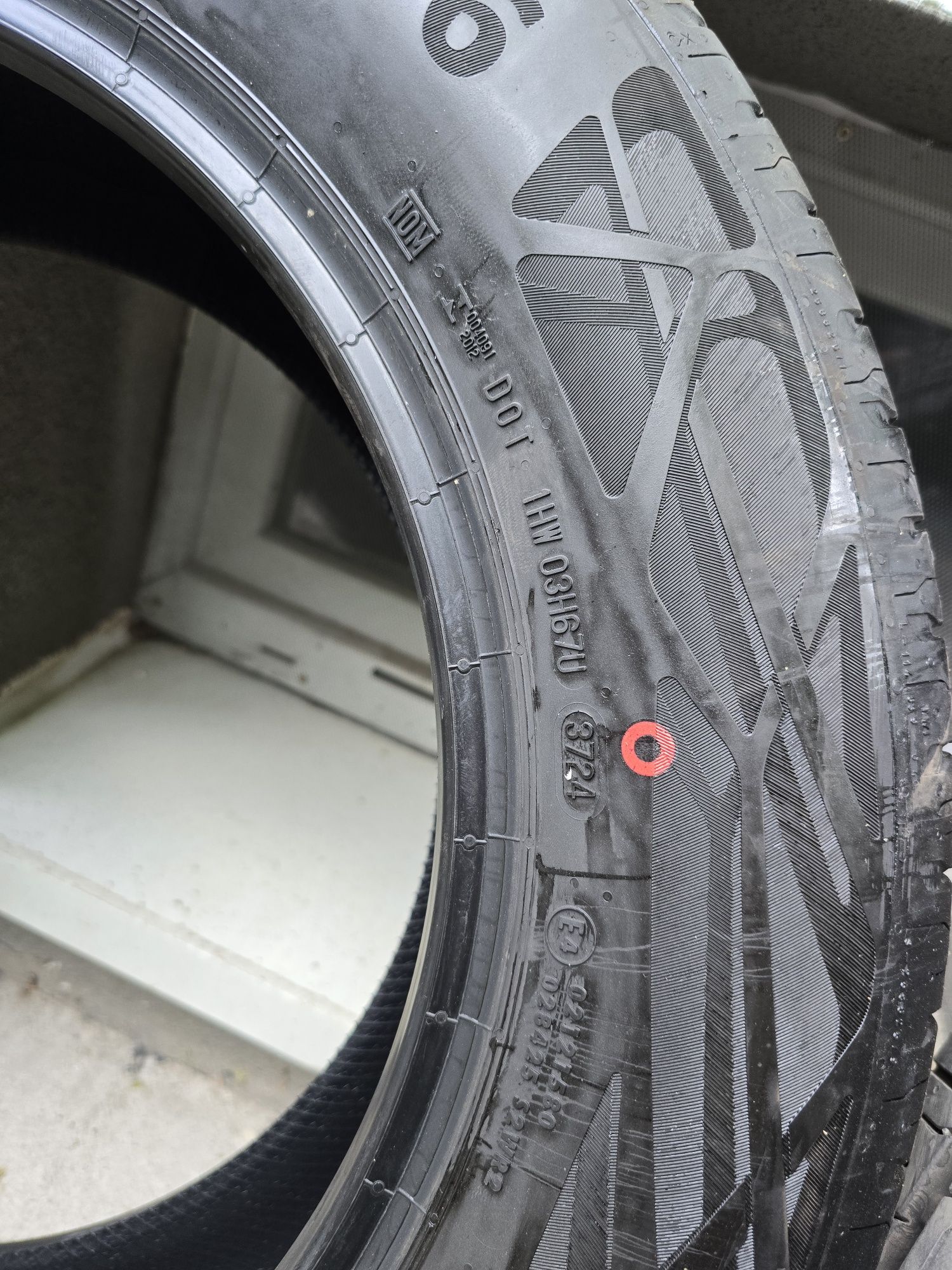 Anvelope Vara CONTINENTAL EcoContact 6 215/65 R17 103 V XL
Anvelope co