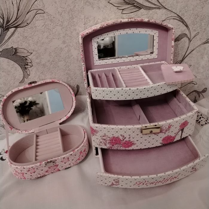 Новые органайзеры для ювелирных изделий и косметики.