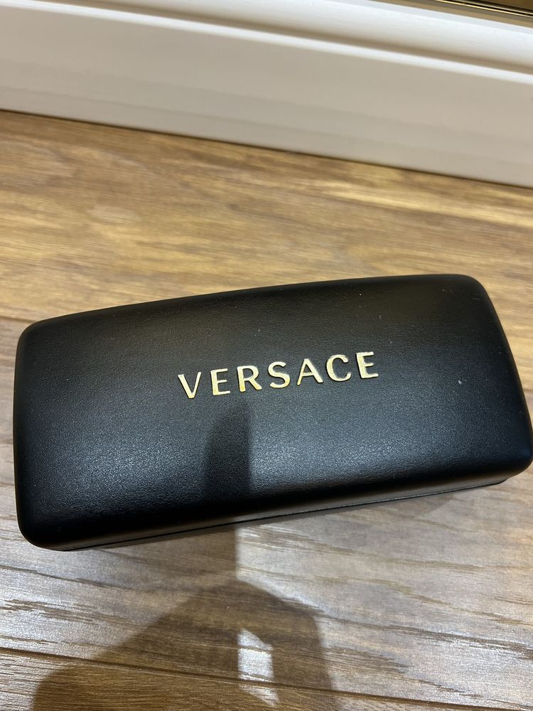 Слънчеви очила Versace