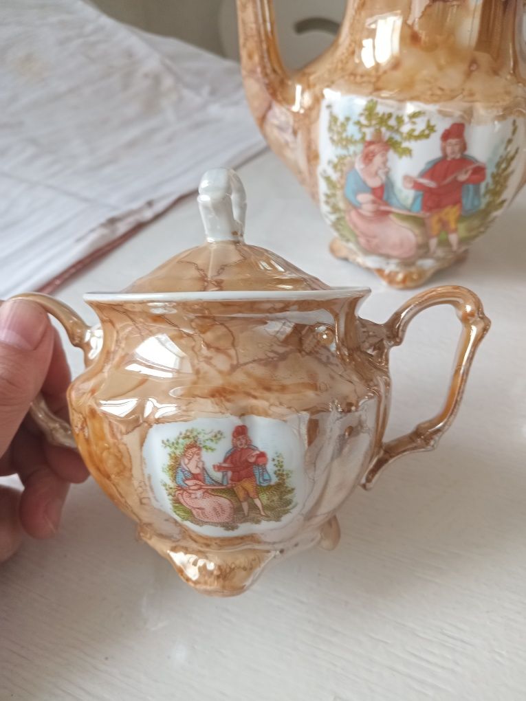 Продам кофейный сервиз "Модонна"